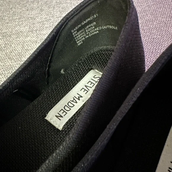 NEW Steve Madden Sabin Flats - 8 - Picture 4 of 7